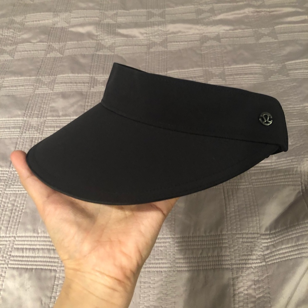 Lululemon Black Visor